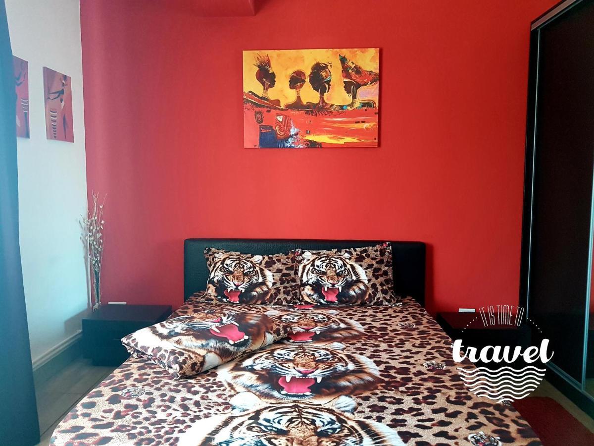 Yvo Lioness & Mamaia Nord Apartamento Năvodari Exterior foto