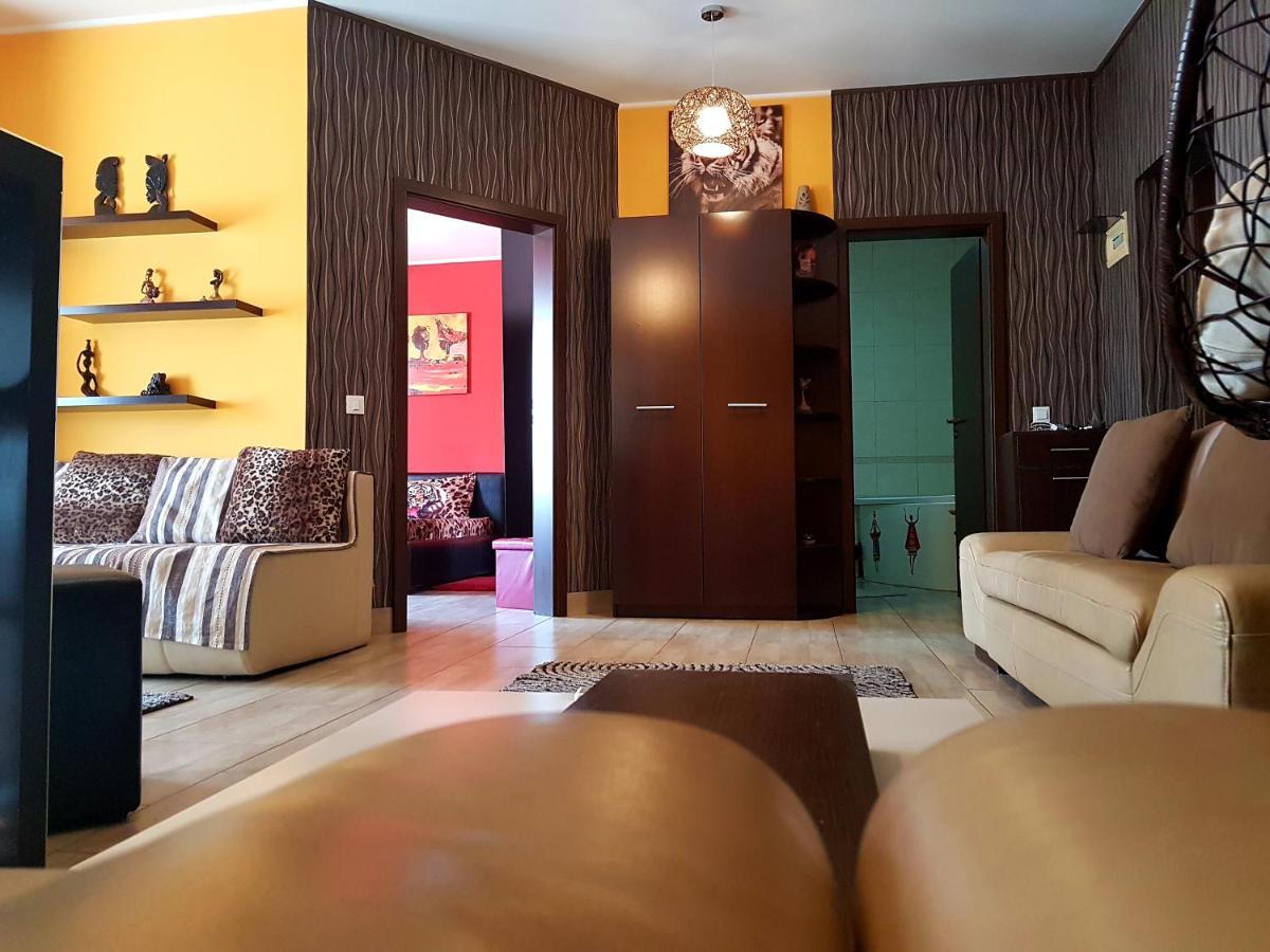 Yvo Lioness & Mamaia Nord Apartamento Năvodari Exterior foto