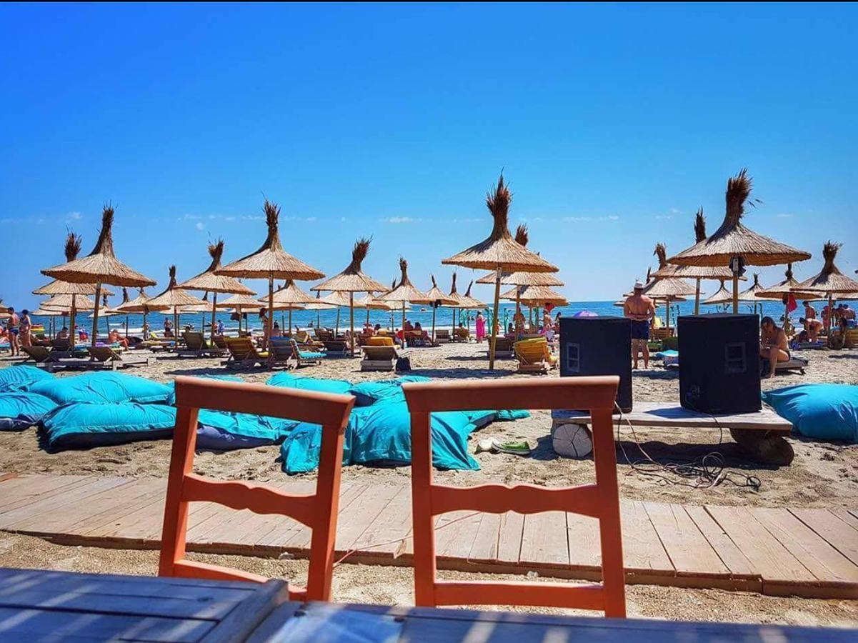 Yvo Lioness & Mamaia Nord Apartamento Năvodari Exterior foto